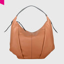 CROMIA ALYSON Beuteltasche aus Leder in cognac – Vorderansicht