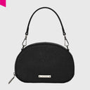 Cromia Perla 2009 kleine Umhängetasche in Schwarz aus Saffiano-Kalbsleder mit Metalllogo auf der Vorderseite
