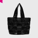 Rückseite des schwarzen EMILY & NOAH Shoppers Dilara in Flecht-Optik
