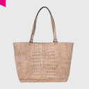 Rückseite des Cromia Louise Shoppers aus weichem Leder mit Kroko-Prägung
