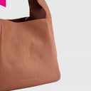 LES VISIONNAIRES CORALIE ESSENTIAL SOFT GRAINY Handtasche